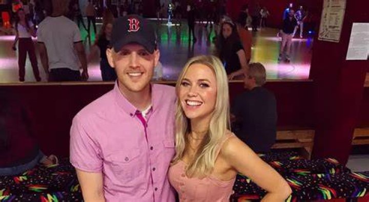 Kelsey Cook Ex Husband Kane Holloway Proposed Her On A Podcast