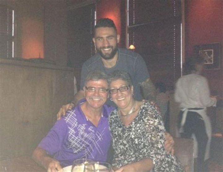 Paul Bissonnette Mocks Sister Nathalie Bissonnette Over A Childhood Photo