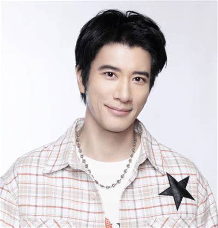 Qian Julie Wang Height, Weight, Net Worth, Age, Birthday, Wikipedia, Who, Nationality, Biography