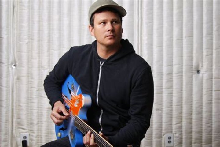 Tom DeLonge Net Worth | What’s His Worth | Co-Founder Of Blink-182