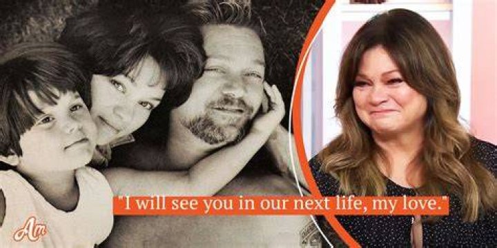 
Valerie Bertinelli’s Last Talk with Dying ‘Soulmate’ & Their Awaited Kid Helps Her after Cancer Took Him 